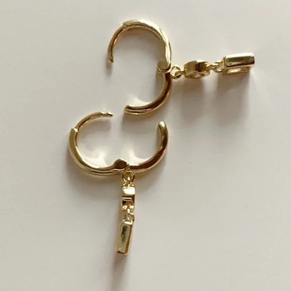 NEW SHASHI Drop Huggie Earrings - Picture 2 of 7